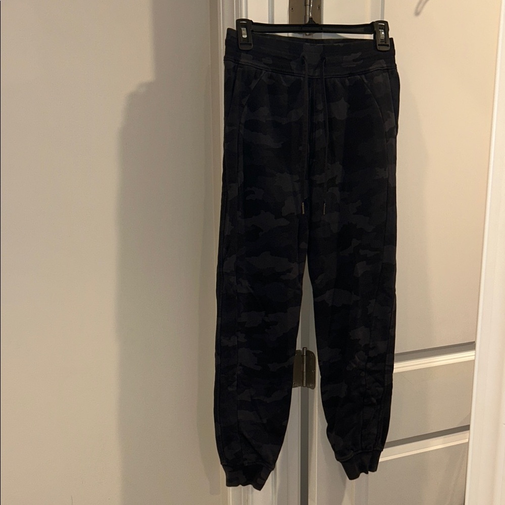 Lululemon Athletica Black Camouflage Joggers